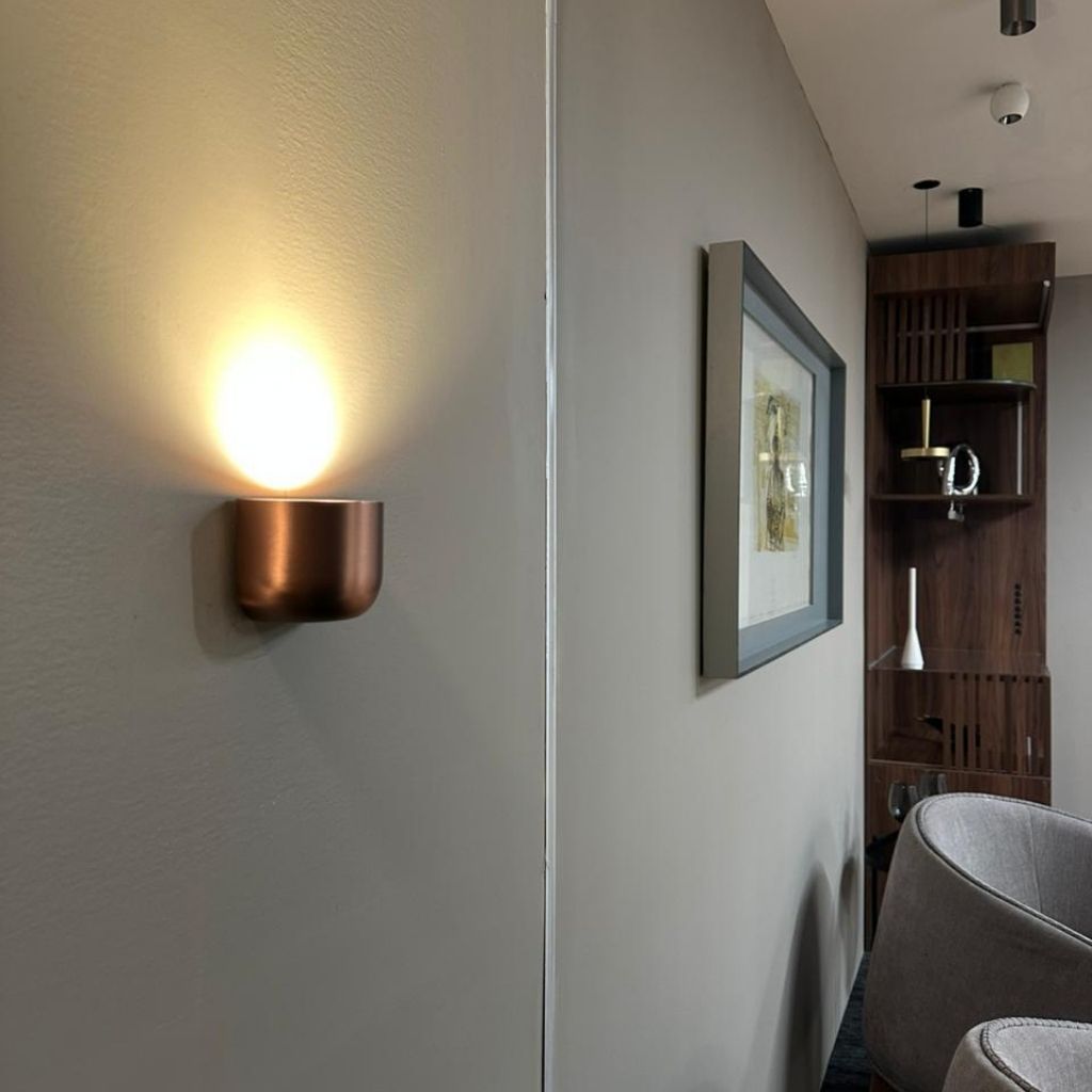 ARBOTANTE BLANCO PARA PARED CLOUD 8W, LUZ CÁLIDA, 494 LM