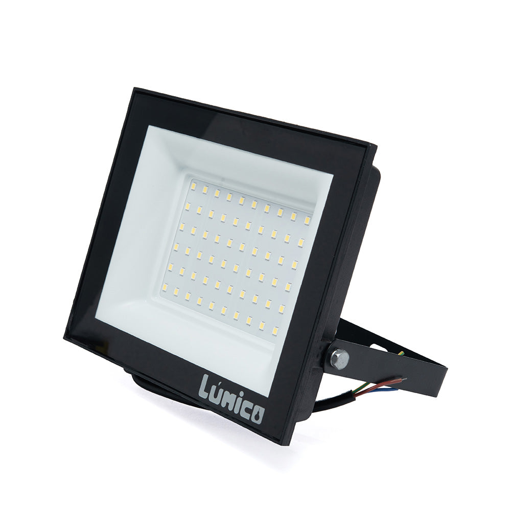 REFLECTOR LED LÚMICO NEGRO 50 W, LUZ FRÍA, PARA EXTERIOR