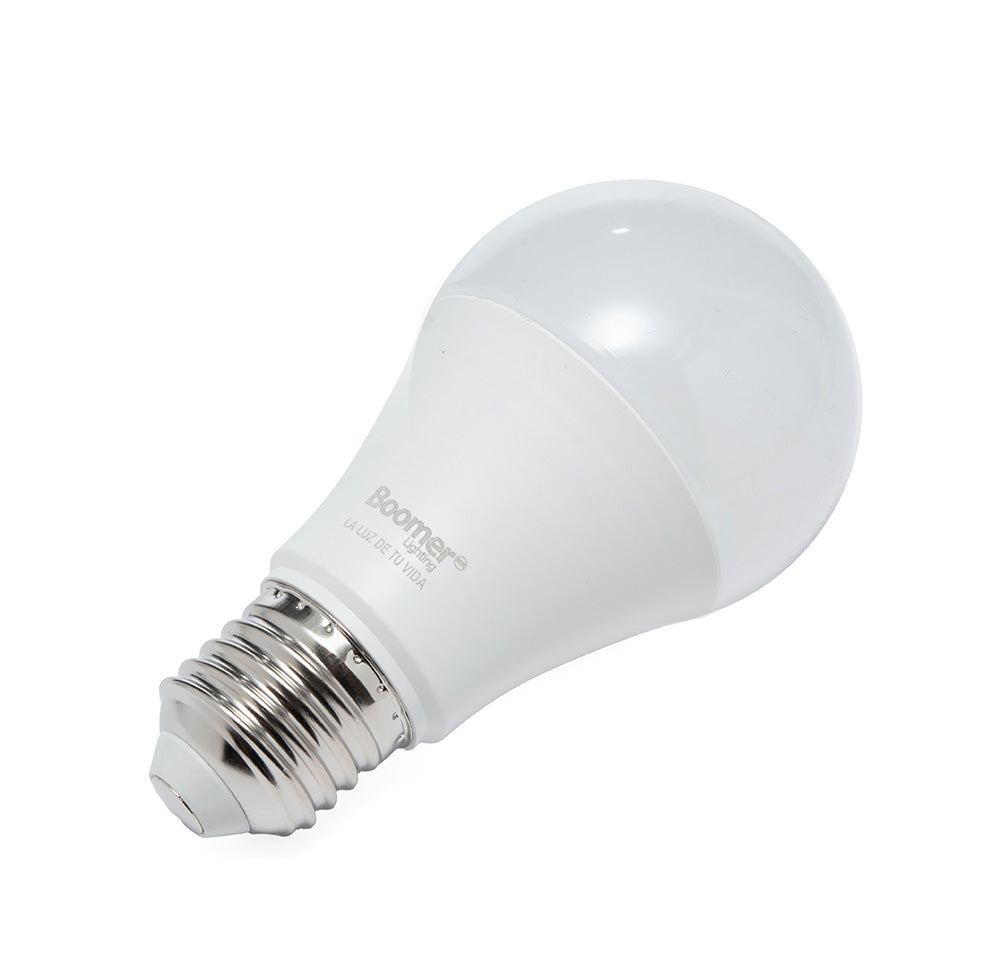 PAQUETE DE 6 FOCOS A19 LED 8.5W, LUZ FRÍA, 850 LM, BASE E27
